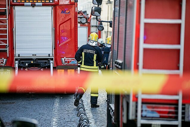 Panorama. Kazlų Rūdoje kilo didžiulis gaisras – liepsnos niokojo „Ikea“ baldų gamyklą