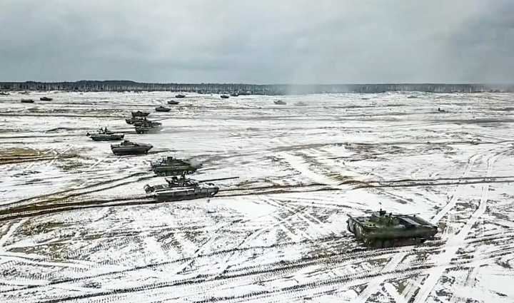 Panorama. Pratęsiamos pasibaigti turėjusios bendros Rusijos ir Baltarusijos karinės pratybos (su vertimu į gestų k.)
