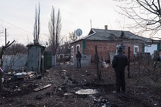 Apšaudomi civiliai rytų Ukrainoje.