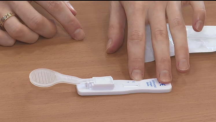 Žinios. Darželinukai pradėti tirti greitaisiais antigeno testais, vadinamaisiais „čiulpinukais“