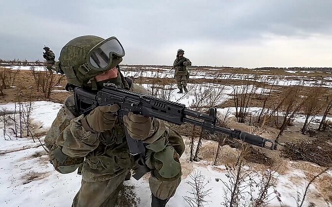 Panorama. Įtempta situacija Ukrainoje: Putinas skelbia nebeegzistuojant Minsko taikos susitarimams, ES sutarė dėl sankcijų