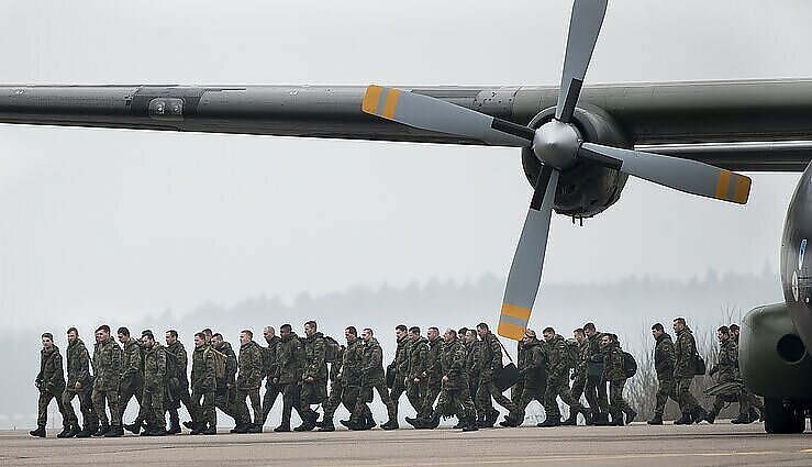 Žinios. JAV siunčia papildomas pajėgas į Baltijos šalis – atvyks 800 karių, 20 sraigtasparnių
