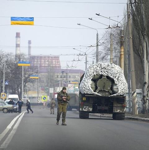 AP  nuotr., Istorijos perimetrai. Kokį poveikį visuomenei daro net ir atskleistas melas?