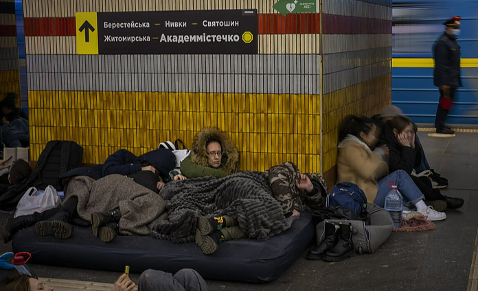 Žinios. SAM atstovas: apie 150 asmenų išreiškė norą vykti į Ukrainą ir padėti ten dirbantiems medikams