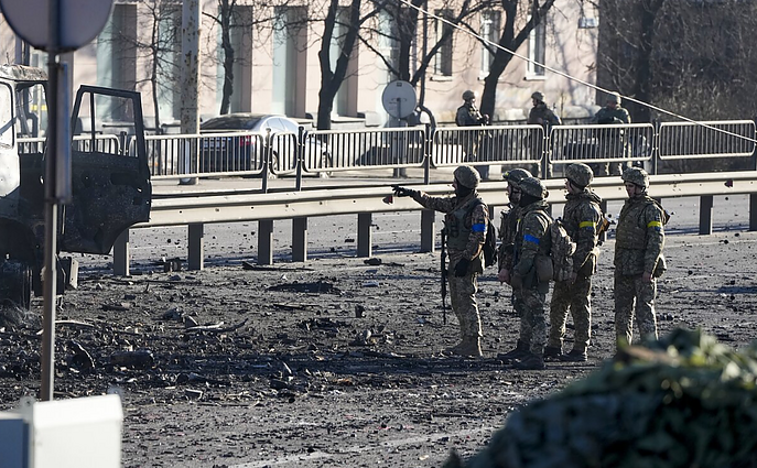 Žinios. Ukrainos kariuomenė teigia atrėmusi Kijevo puolimą, bet tenka kovoti su į sostinę pasiųstomis Rusijos diversantų ir sabotuotojų grupėmis