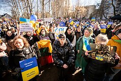 Lithuanian women protest the invasion of Ukraine Lithuanian women protest the invasion of Ukraine