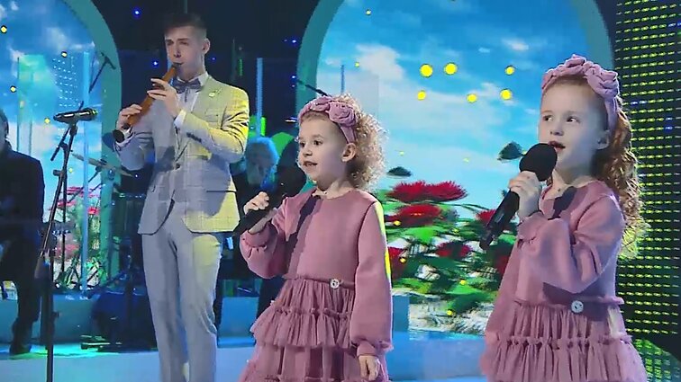 Dainų dainelė 2022. Auksė Beniušytė ir Ūla Ašmontaitė – „Aš pasėjau linelius“