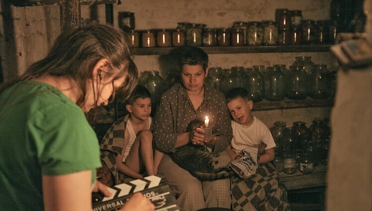 Skaudi realybė kino ekranuose: dokumentikoje „Mėlyna kaip apelsinas žemė“ – Donbase gyvenančios šeimos kasdienybė