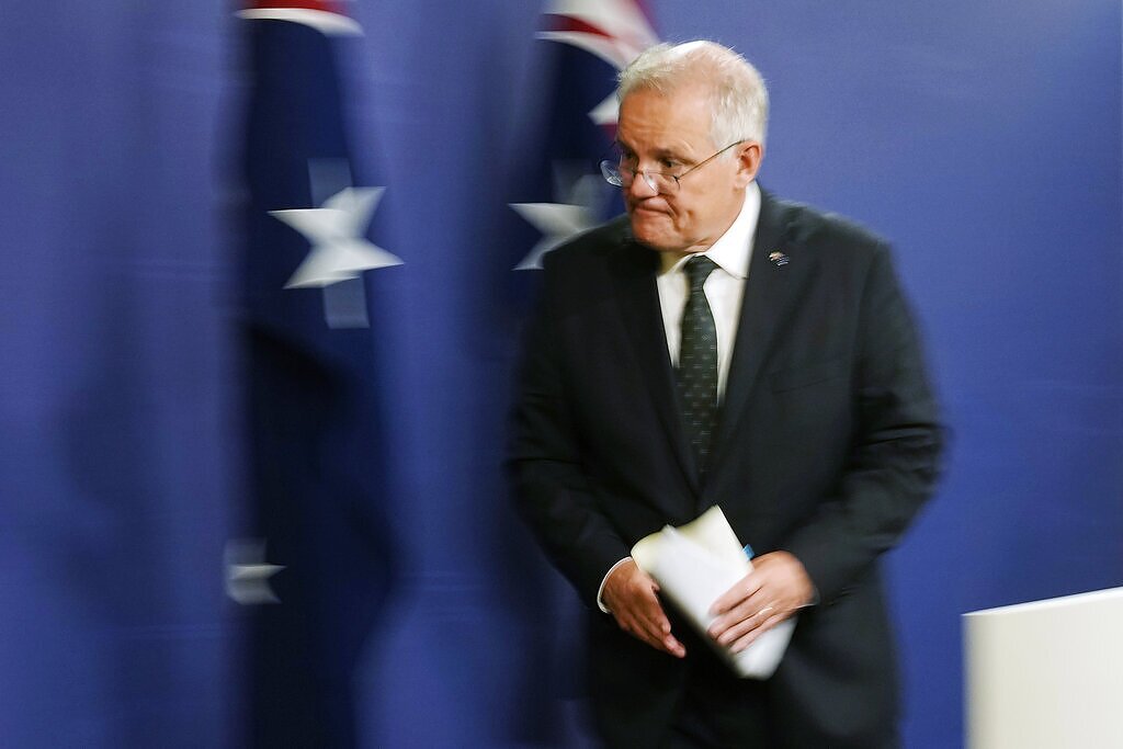 Australijos ministras pirmininkas Scottas Morrisonas per spaudos konferenciją pareiškė, kad letalinės ir neletalinės ginkluotės pagalbos pakete, skirtame padėti Ukrainai atremti ją užpuolusios Rusijos pajėgas, bus raketų.