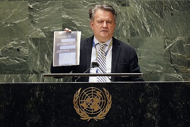 JT Ukrainos ambasadorius perskaitė paskutinį prieš mirtį kario susirašinėjimą: mama, čia tikras karas, aš bijau
