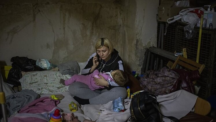 „Gelbėkit vaikus“ organizacijos direktorė: ką Ukrainoje patiria 7,5 mln. vaikų, siaubinga – bombos, šaltis, drėgmė