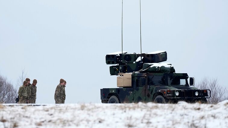 Buvę kariai lietuviai Ukrainoje atlieka savanorių instruktorių misiją, laukiama žinių ir dėl svetimšalių bataliono