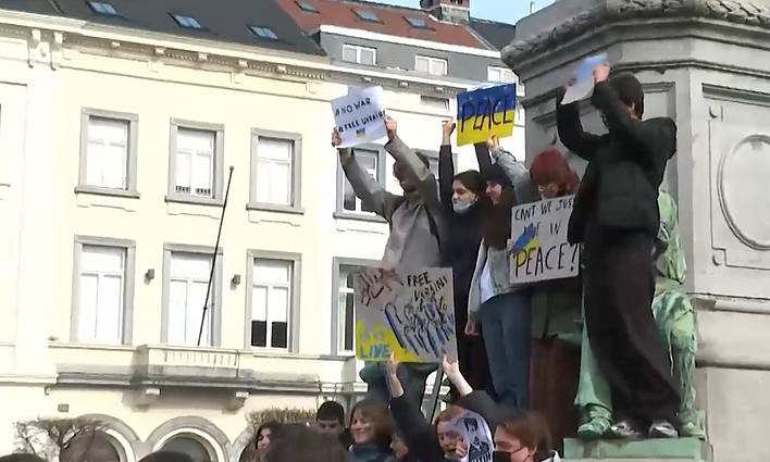 Briuselyje – palaikymo akcija Ukrainai: ukrainiečiai krauju kovoja už mūsų vertybes
