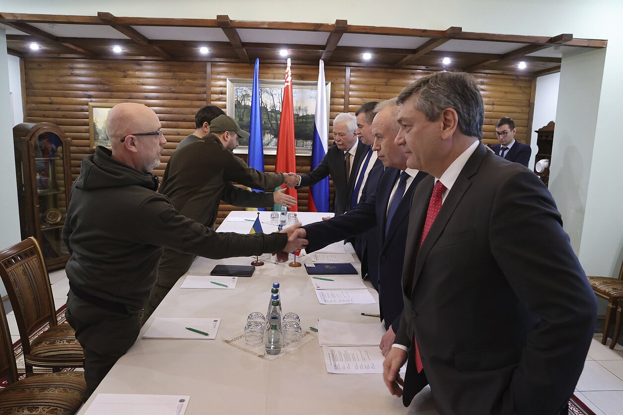 Antrasis Rusijos ir Ukrainos delegacijų derybų raundas Antrasis Rusijos ir Ukrainos delegacijų derybų raundas
