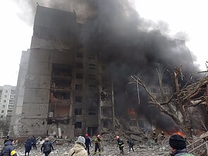Gaisras Černihive po Rusijos artilerijos atakos