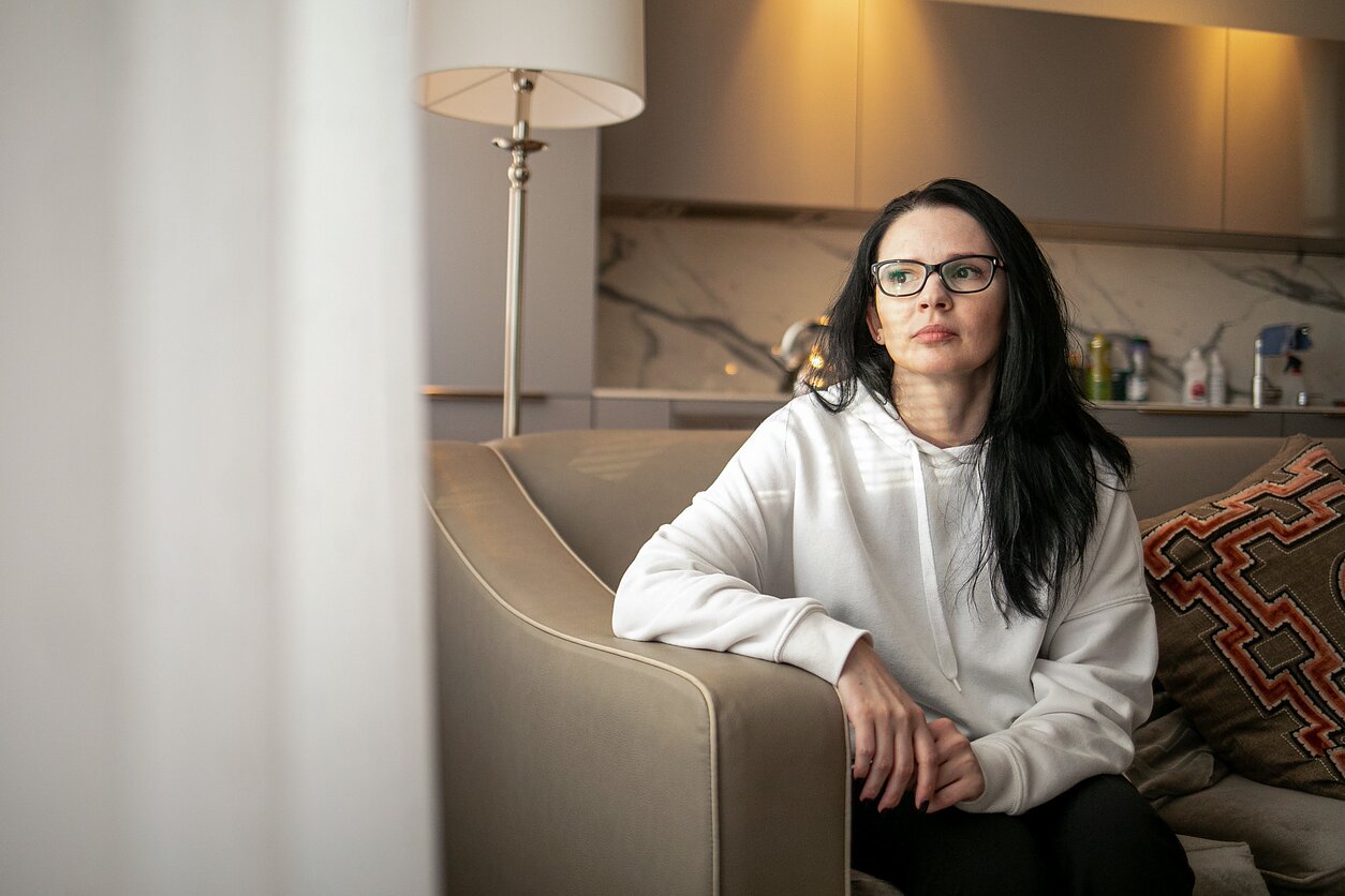 36-year-old Svitlaa Androsova fled Ukraine and settled in Vilnius with her 13-year-old daughter, younger sister, and a dog. "There hasn't been a day without tears," she says.