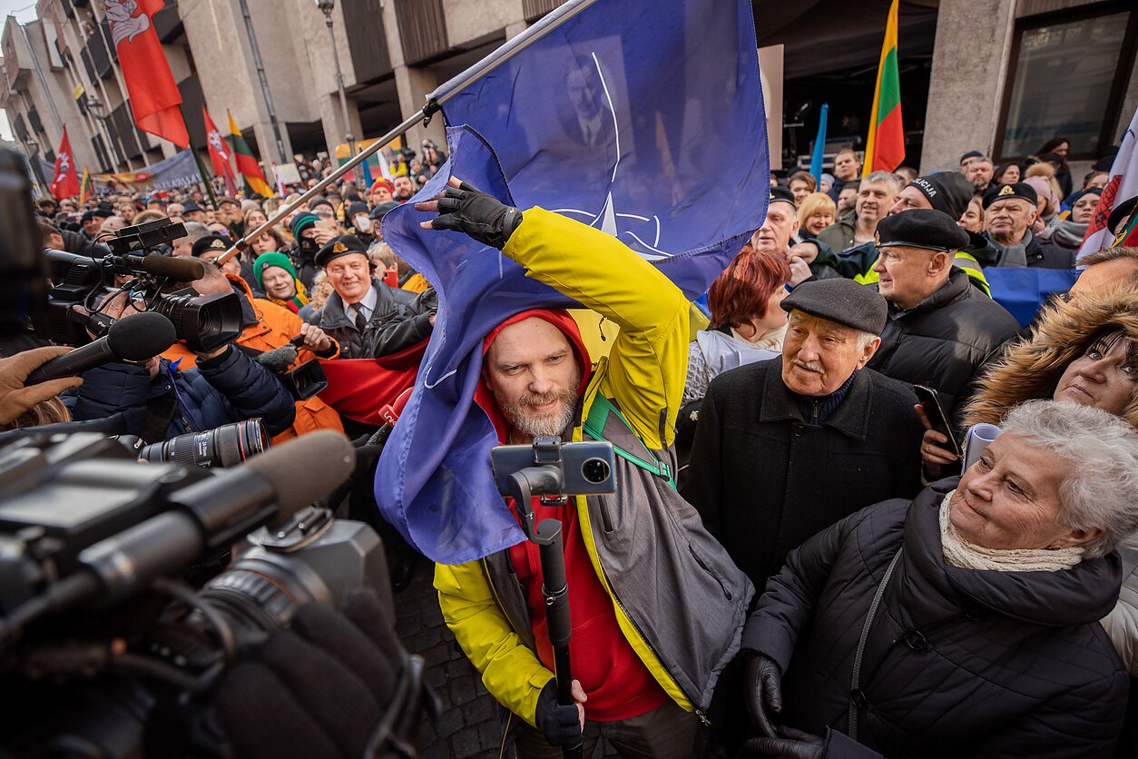 Before the war broke out, Lithuanians were celebrating their Independence Day on February 16. 