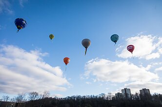 Balionai su Ukrainos vėliavomis Balionai su Ukrainos vėliavomis