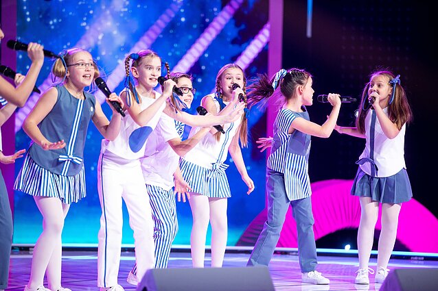 Dainų dainelė 2022. Vokalinis ansamblis „Drevinukas“ – „Kelionė į vakarą“