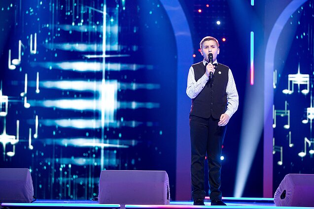 Dainų dainelė 2022. Simas Trinskis – „Mėnulis“