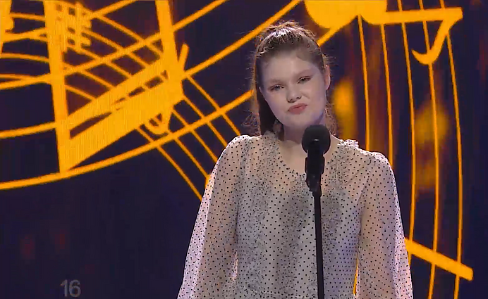 Dainų dainelė 2022. Eva Ravluševič – „Nepasivysi! Nepasivysi!”