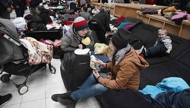 Ukrainiečių registracijos centre – eilės: prognozuoja, kad srautai tik didės, planuojama atidaryti papildomų centrų