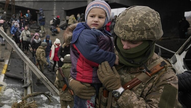 Pagalbos Ukrainai iniciatyvų dalyvis: žmonės nenori nuo vienos sulankstomos lovos persikelti ant kitos
