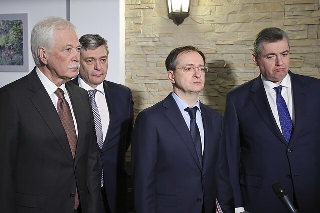 Rusijos ir Ukrainos delegacijų derybos Baltarusijoje Rusijos ir Ukrainos delegacijų derybos Baltarusijoje