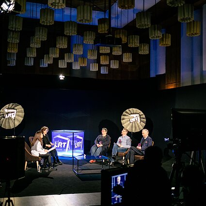 Trikalbė LRT RADIJO diskusija: kaip vertinti sovietinių ištakų turinčias moters ir vyrų dienas?