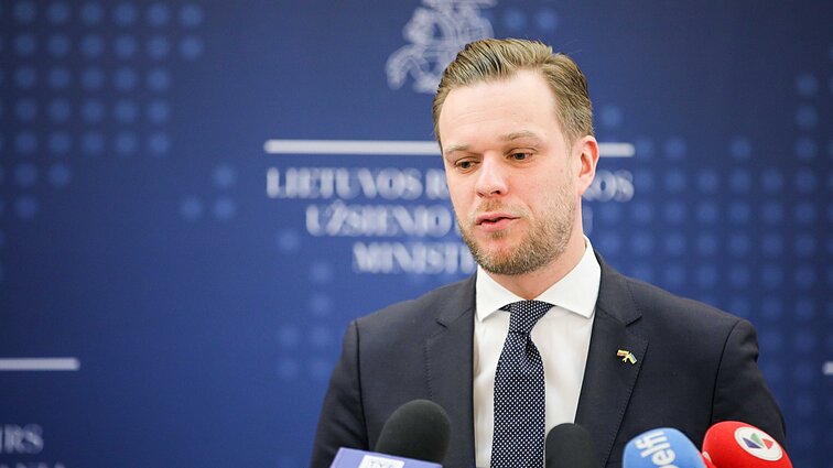 Landsbergis teigia – plečiant sankcijas Rusijai reikėtų atsisakyti naftos: žinome, kad tai nebūtų lengva diskusija