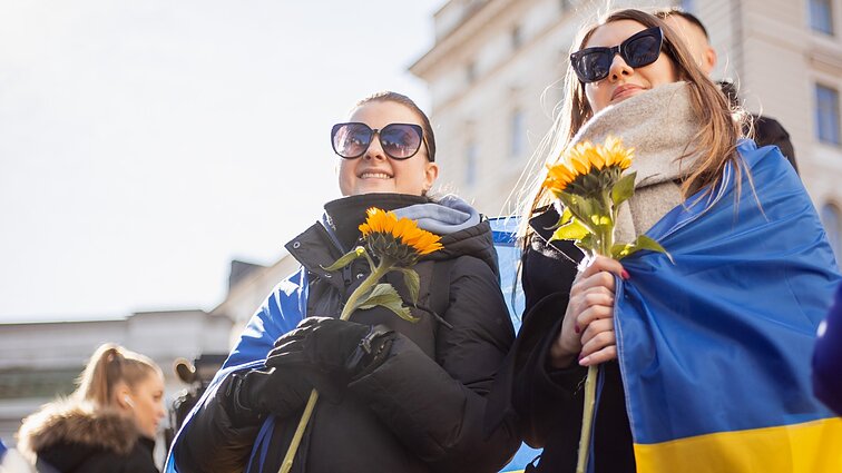 „Jų kūnai – karo laukas“: Vilniuje surengta solidarumo su Ukrainos moterimis akcija