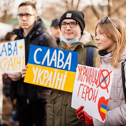 Radijo byla. Karo pabėgėliai iš Ukrainos jau Lietuvoje: kiek pasiruošta jų priėmimui? Teisiniai, socialiniai ir administraciniai aspektai