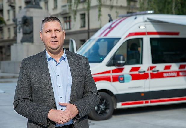 Rimti įtarimai Kauno administracijos direktoriui: namuose rastas galimai rekordinio dydžio kyšis – 140 tūkst. eurų grynaisiais