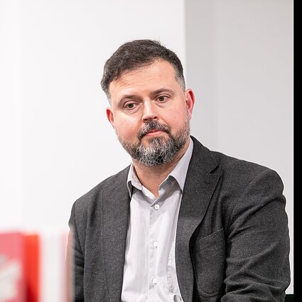 Daiktiniai įrodymai. Karo aukos: apie mitus ir melus su Nerijumi Maliukevičiumi