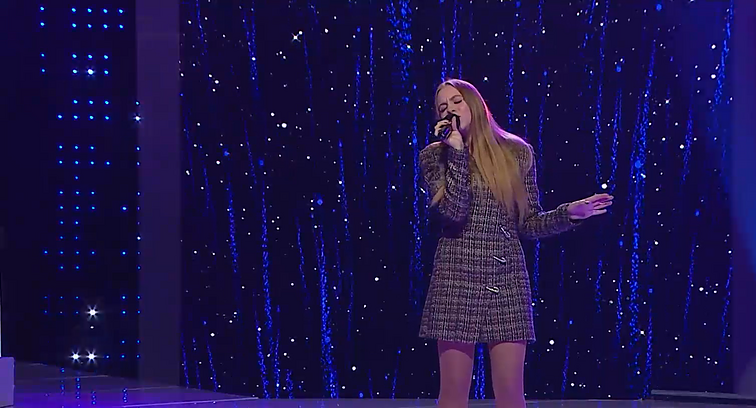 Dainų dainelė 2022. Kamila Antanevičiūtė – „Tamsus langas“