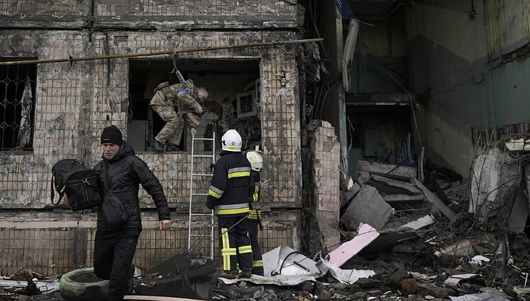 Panorama. Kremlius pripažino, kad gali siekti užimti Ukrainos didmiesčius, paneigė išteklių trūkumą