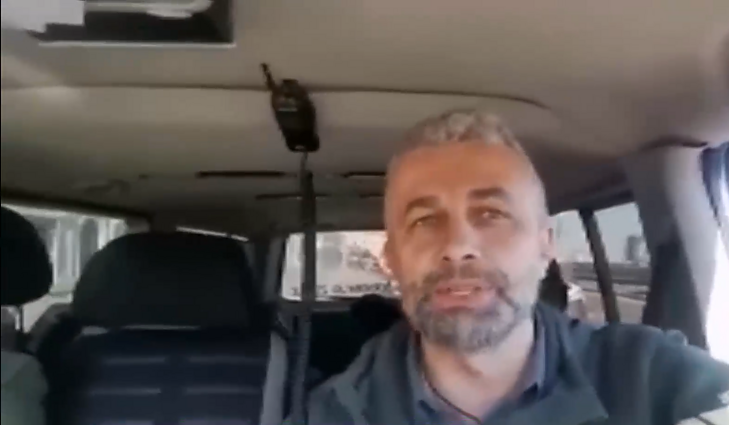 Tiesiogiai iš Kyjivo: „Praeities žvalgas“ pagalbą ukrainiečiams veža tiesiai į frontą