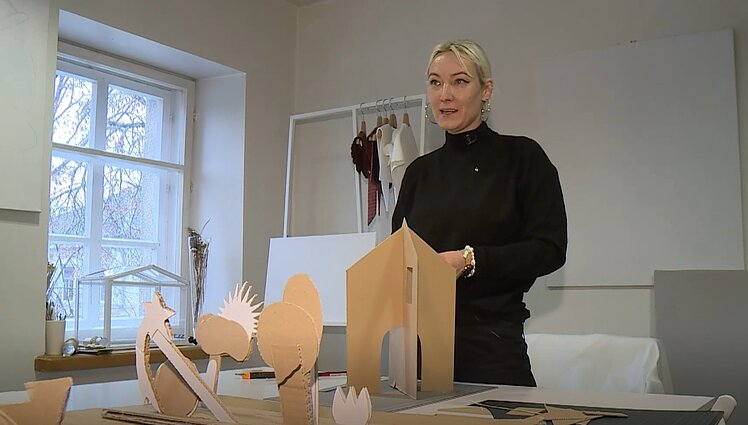 Dizainerės kūryba iš kartono įrodo – vaikų džiaugsmui brangūs žaislai nebūtini, svarbiausia fantazija