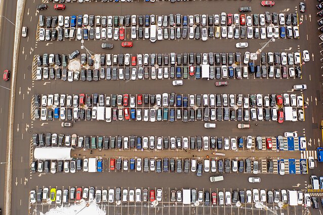 Prekybos centro „Akropolis“ stovėjimo aikštelė