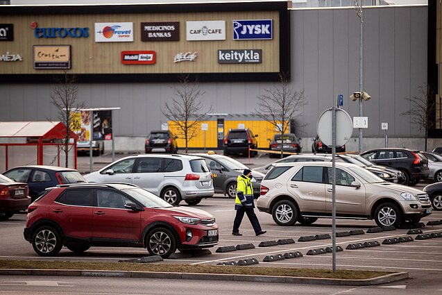 Prekybos centro „Nordika“ stovėjimo aikštelė