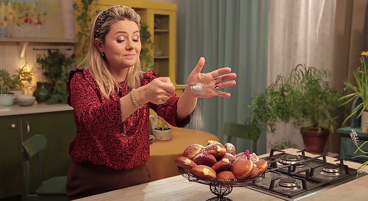 Beatos virtuvė. Mielinės spurgos, kupiškietiškas pakišuolis, grikių lietiniai ir Zita Kelmickaitė