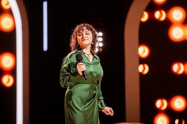 Dainų dainelė 2022. Fausta Balodytė – „Honeysuckle Rose“