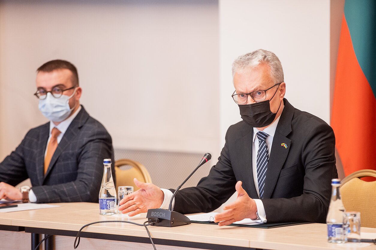 Gitanas Nausėda ir Povilas Mačiulis Gitanas Nausėda ir Povilas Mačiulis