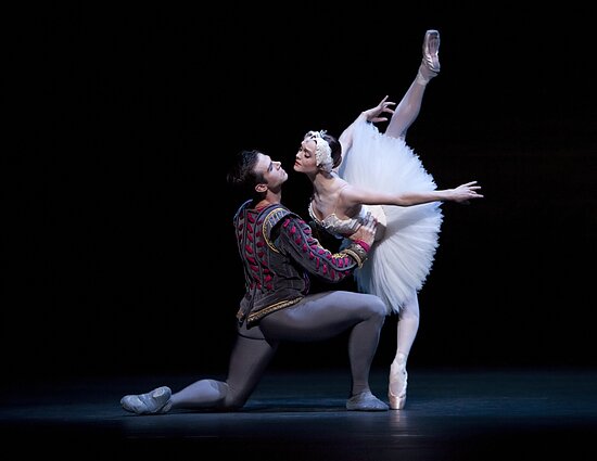 Cédricas André Ygnace`as, Jurgita Dronina spektaklyje „Gulbių ežeras“, choreografė Rudi van Dantzig