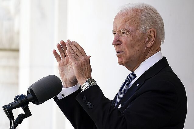 Bidenas lankosi Lenkijoje: tai ženklas šaliai, kad jos vaidmuo kare – labai vertinamas