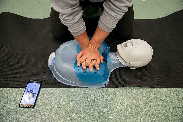 Laba diena, Lietuvoje. Antplūdis pirmosios pagalbos mokymuose: mokytis skatina Rusijos karas Ukrainoje