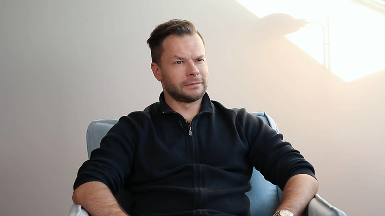 Tik šiandien močiutės palinkėjimą nepatirti karo supratęs Jokūbas Bareikis: dalykai, kurie rūpėjo, šiandien atrodo beprasmiai