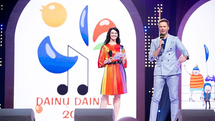 Dainų dainelė 2022. Vilniuje iškrito sniegas, visoje Lietuvoje – lietus: jaunieji talentai vėl dovanojo spalvingus pasirodymus