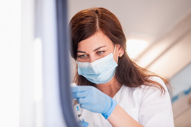 Epidemiologė: koronavirusas mutuos, tik negalime nuspėti, kaip naujos atmainos veiks imuninę sistemą
