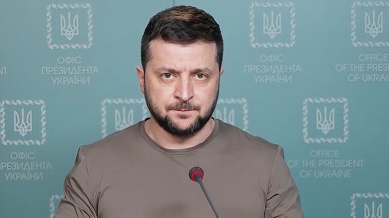 Žinios. Zelenskis: signalus, kuriuos girdime iš derybų, galima vertinti teigiamai, bet jie nenutildo Rusijos sviedinių sprogimų